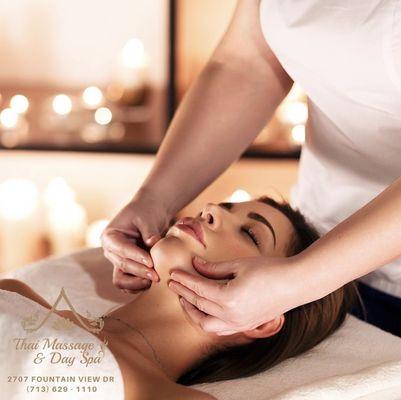 A relaxing facial for any skin type: our Customized Facial!