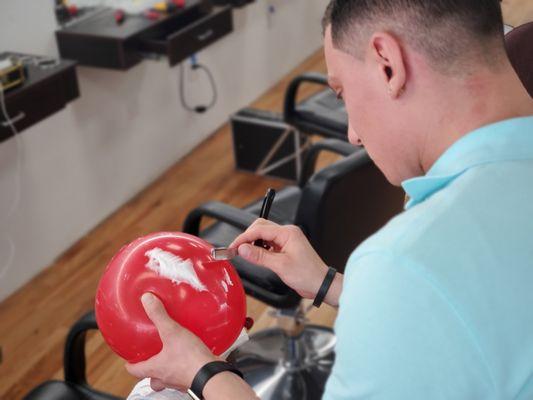 Learn how to use a straight razor!