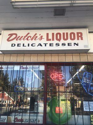 Dutch's Market & Liquor Store