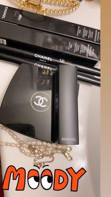 Obsessed with Chanel beauty !!!! Makes me pretty lol