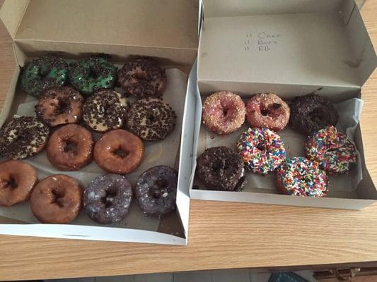 Finally gave this place a try and I wish I had came here sooner! So many different types of donuts and they were all fantastic.