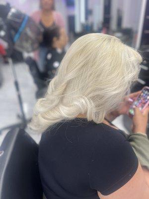 Blonde,wash and blow dry, curls!