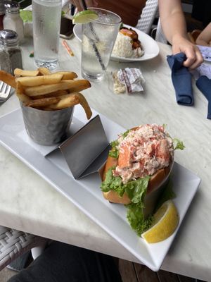 Lobster roll