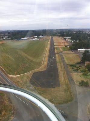 Approaching landing strip at Sportsman Air Park with Jeff Holmes, Holmes Helicopters