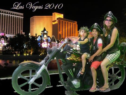 Famous Vegas Bike Ride 5x7 Photo