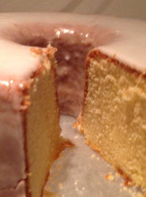 Lemon pound cake