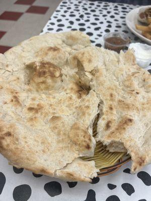 Yemini bread served with hummus