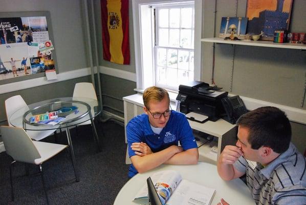 ISA Kentucky advising a student on his ISA program