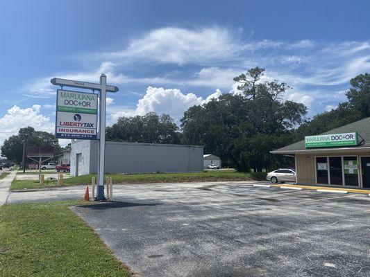 Marijuana Doctor Brandon office exterior + signage