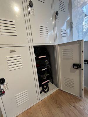 Pickup lockers