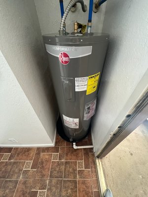 Standard Water Heater Replacement.