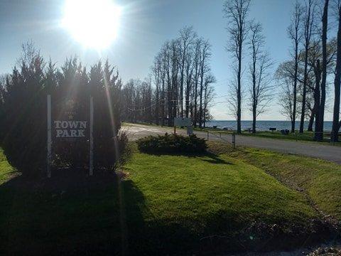 Yates Town Park, parking lot entrance.