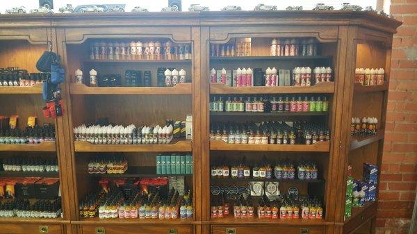 Large eliquid selection! Over 120 flavors!