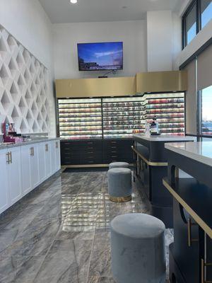 Top Nails Salon & Spa