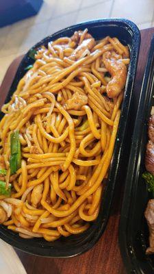 Chicken Lo mein