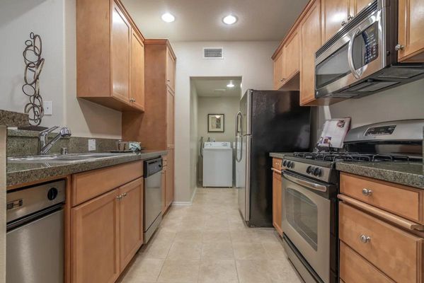 Kitchen at Sonoma at Porter Ranch