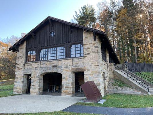 Kendall Lake Shelter