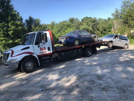 D & S Towing