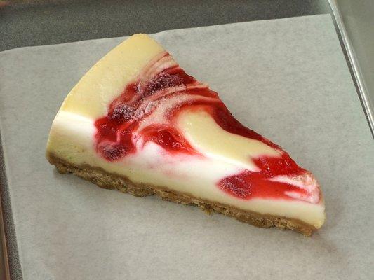 Strawberry swirll cheesecake