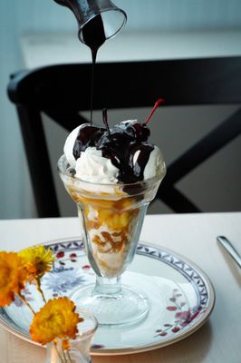 Chef Georgia's Ice Cream Sundae