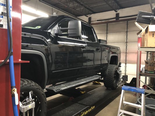 2015 GMC Sierra elevation double cab