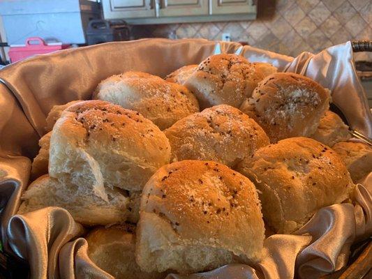 Garlic parmesan bread rolls, fresh and soft!