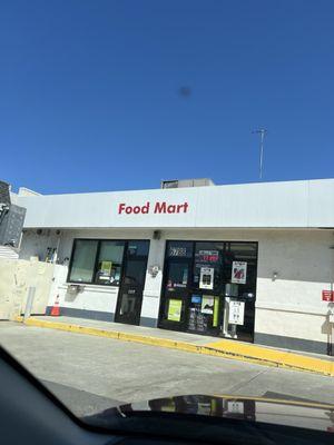 The worst food mart ever!