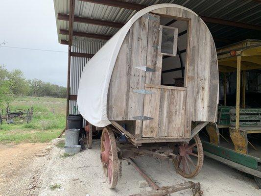 Covered wagon