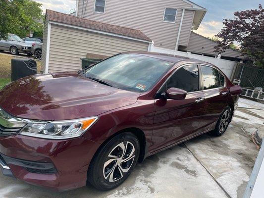 MY 2017 Honda that is squeaky clean! Looks brand new