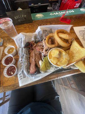 Dueling D's BBQ and Grill