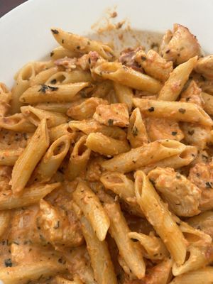 Penne with Vodka, chicken