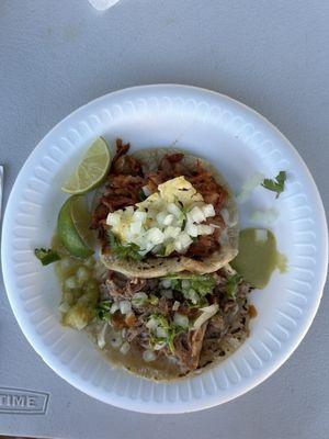 Taco de Birria de res, y taco de al pastor