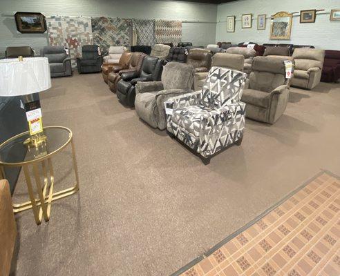 Shop our recliner selection featuring recently marked down clearance items!