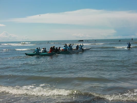 Big canoe, heading out