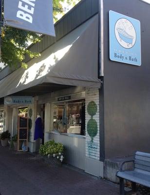 Oregon Body & Bath boutique on Wall Street in downtown Bend Oregon