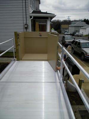 Vertical Platform Lift and Modular Ramp 3