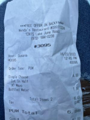 Receipt that shows Wendy's will cut your sandwich in half