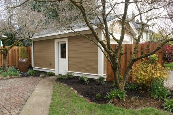 New garage to match historic home