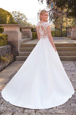 Gorgeous ballgown with lace illusion bodice.