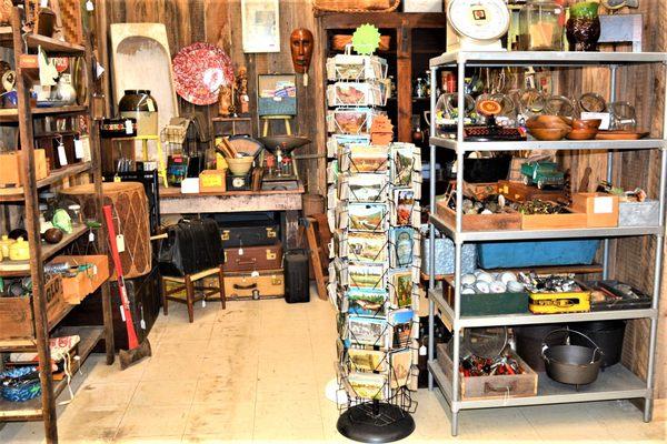 Buttermilk Farms Antiques & Auction 