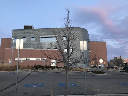 Cheyenne's Laramie county library building (entrance side)