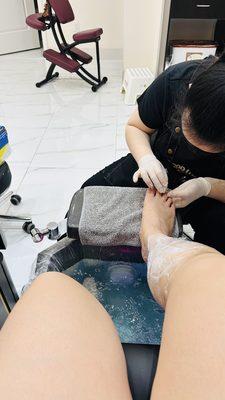 Getting a gel pedicure