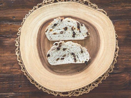 Cinnamon Raisin Sourdough