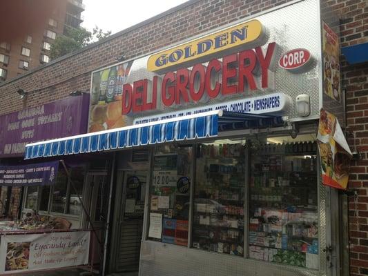 This is the front of the store . It's a grocery store .  This is a hole in the wall. Great place and great food.