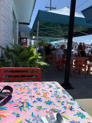 Outside dining, choice of shaded or sunny