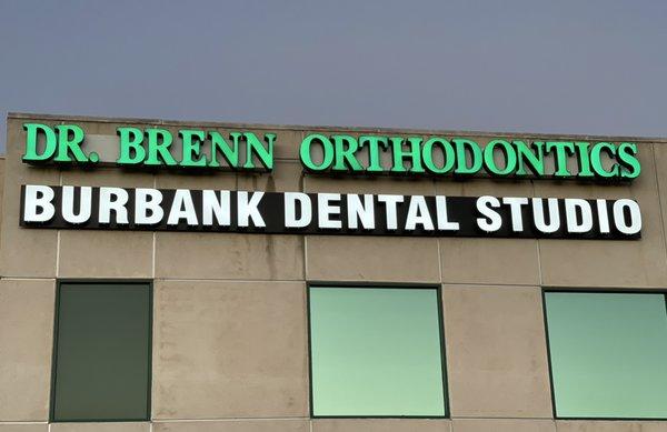 Burbank Dental Studio