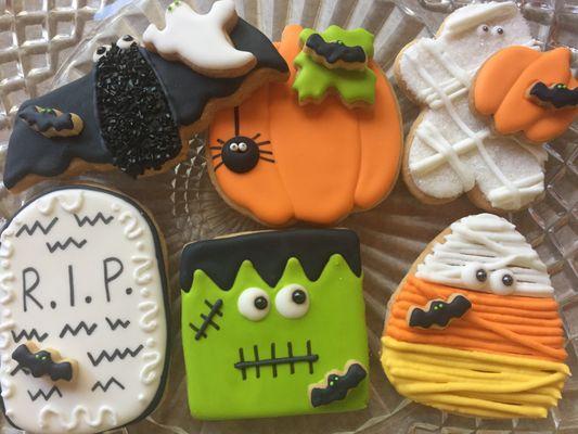 Halloween Pumpkin Frosted Sugar Cookie Birthday Wedding Desserts & Favors. Whats your theme? Always taking requests
cookiesfromscratch.com