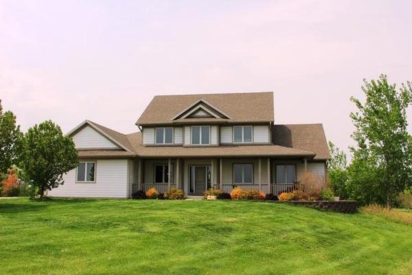 Come check out this fantastic horse friendly acreage @ 2209 207th Pl. in Boone, IA!