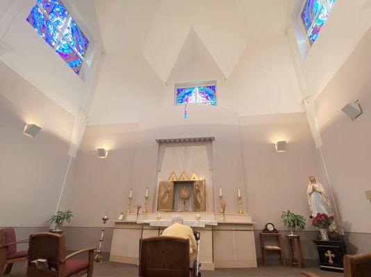 Our on-site Adoration Chapel, located on the third floor of our traditional Independent & Assisted Living area.