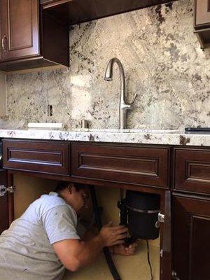 Sink installation in West Hills. West Hills Plumber.